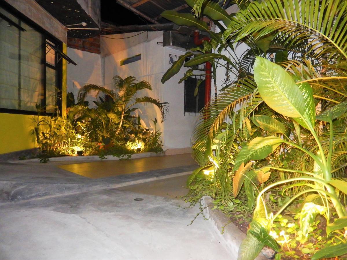 Hospedaje Neydita Iquitos Exterior photo